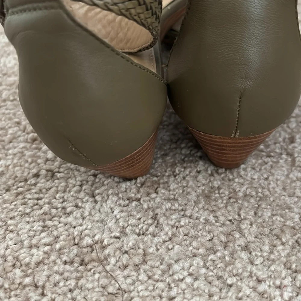 Talbots sandals - Picture 5 of 5